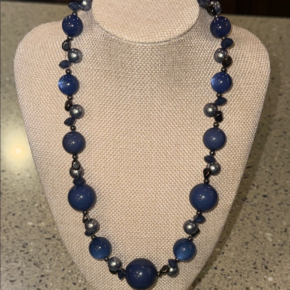Elegant Blue Beaded Necklace